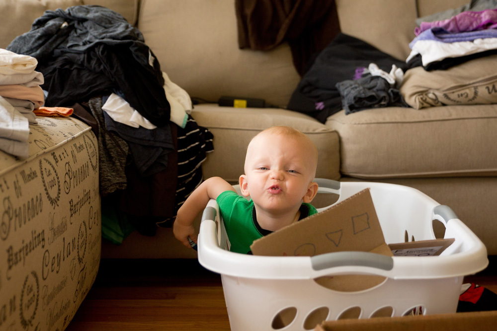 documentary family photography - laundry day