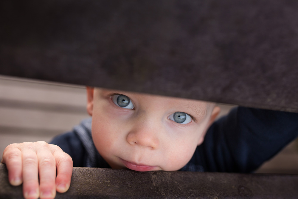 documentary family photography - toddler blue eyes